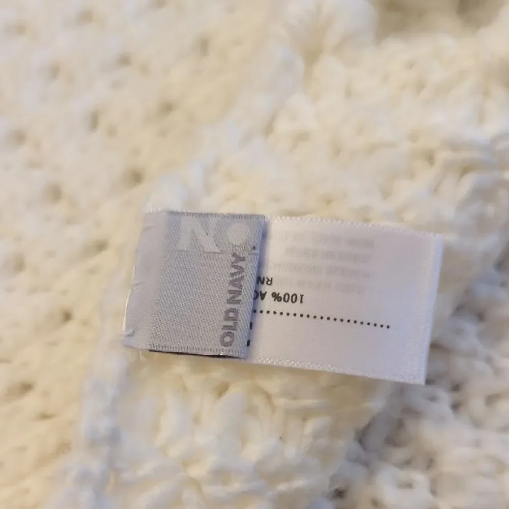 Old Navy Cream Knit Scarf